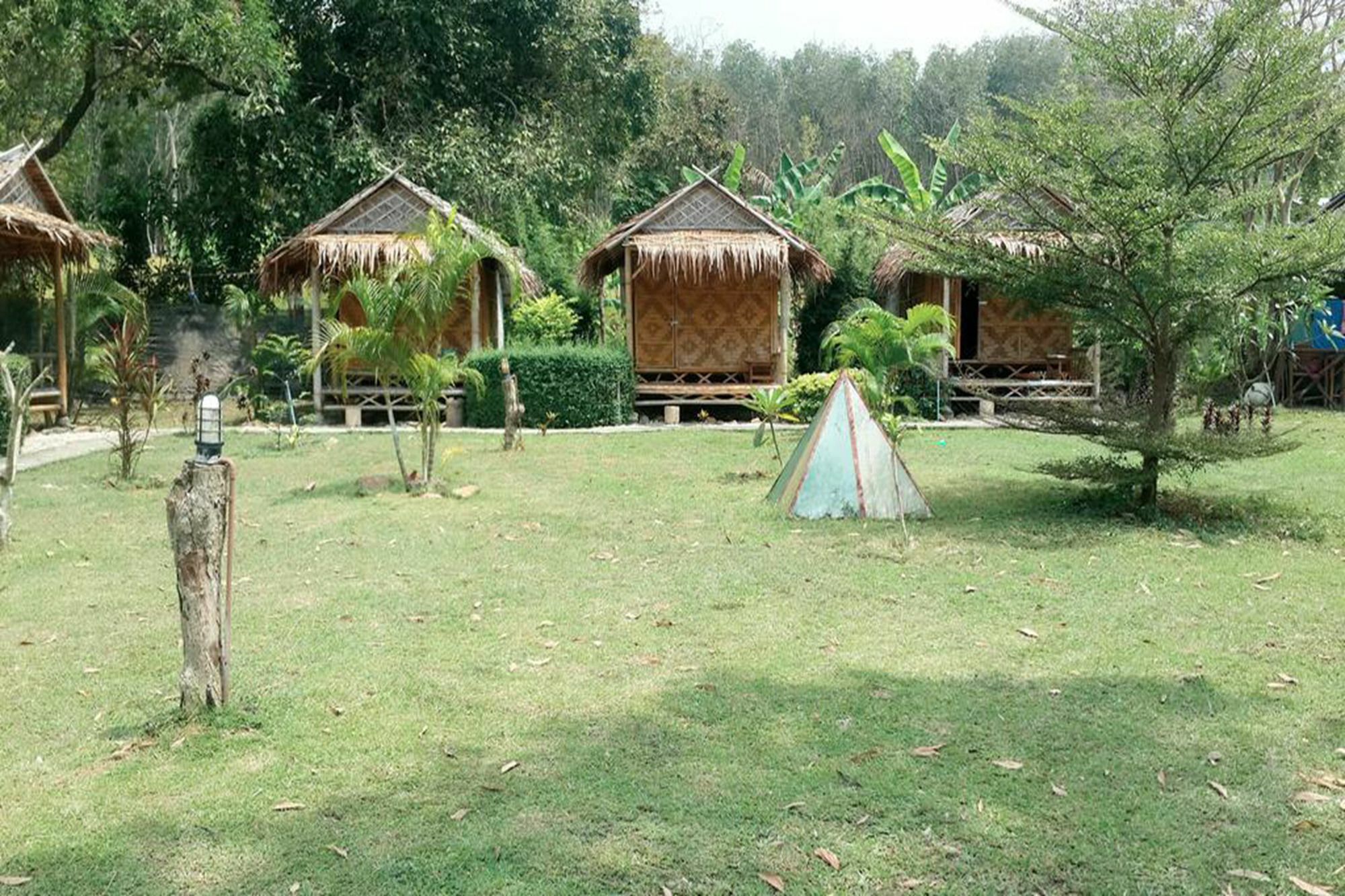 Unseen Bungalow Ko Lanta エクステリア 写真